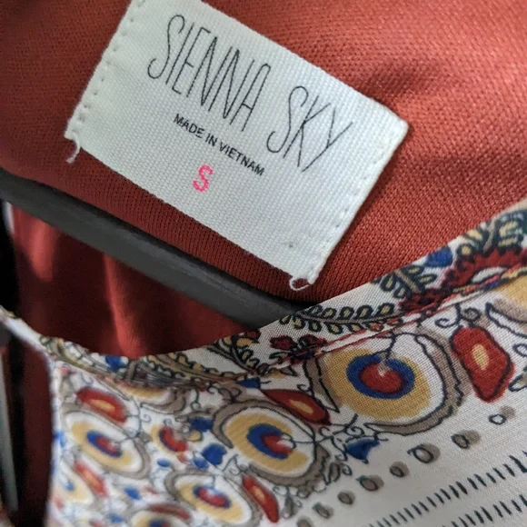 Chic trendy bohemian romper size small Sienna Sky - Picture 6 of 8